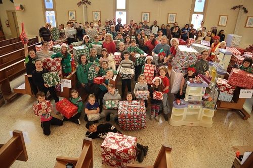 350 cadeaux de Noël remis à 180 enfants