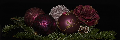 christmas-balls-1830358_1920.jpg